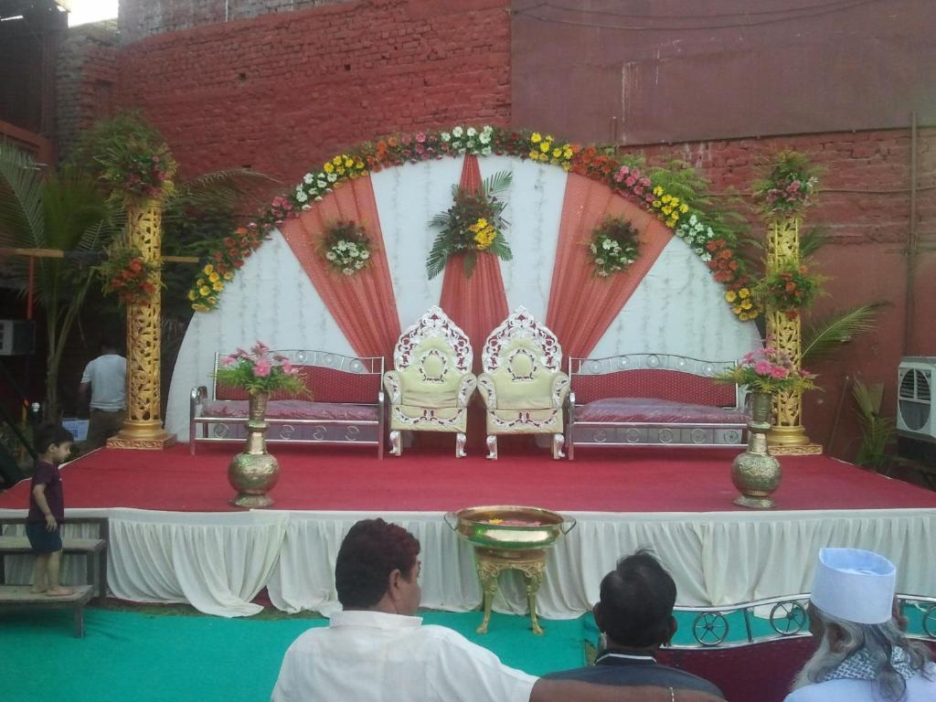 Royal Hotel Ahmedabad Exterior photo
